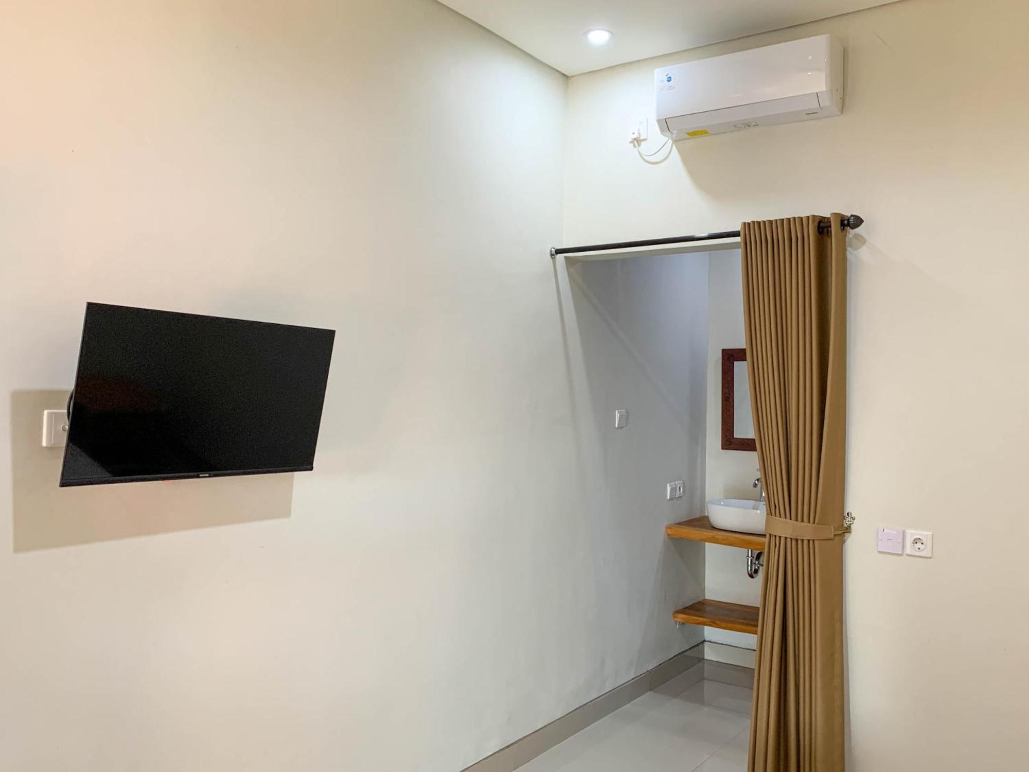 Candra Loka Studio & Apartment By The Loka Kerobokan  Ngoại thất bức ảnh